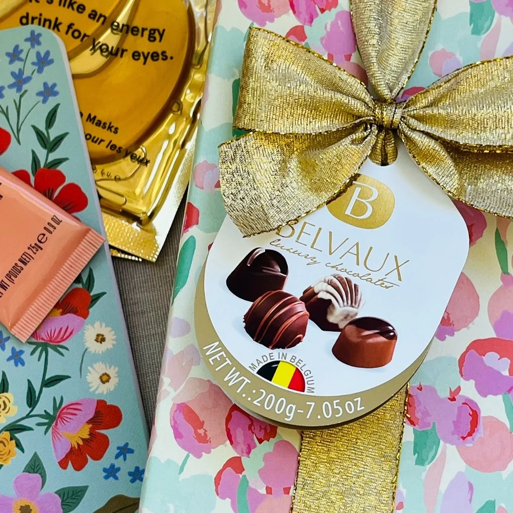 Self Care Pamper Gift Bag, Gifts for her, Birthday Gift, Gifts for Mom